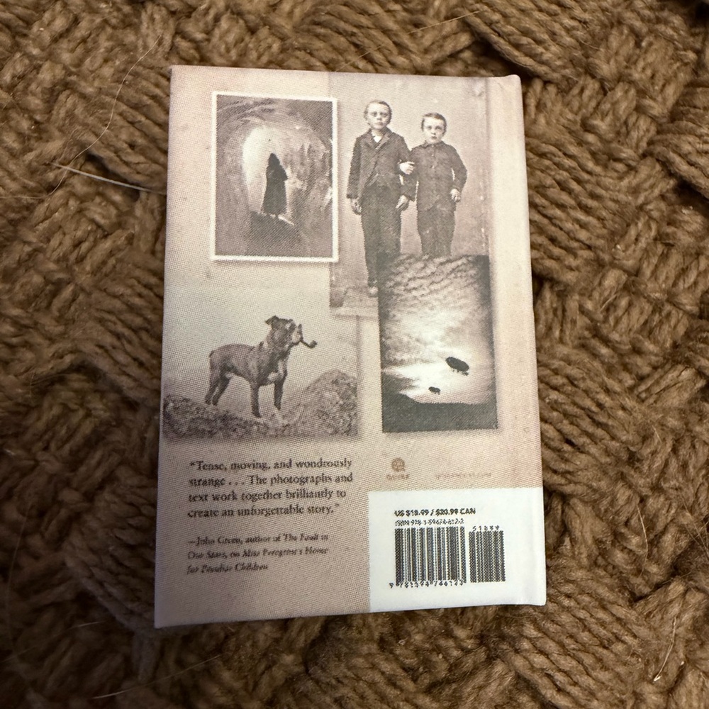 Mini Brand Books 📚 - Picture 2 of 2